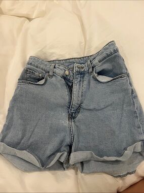 Denim cuffed shorts